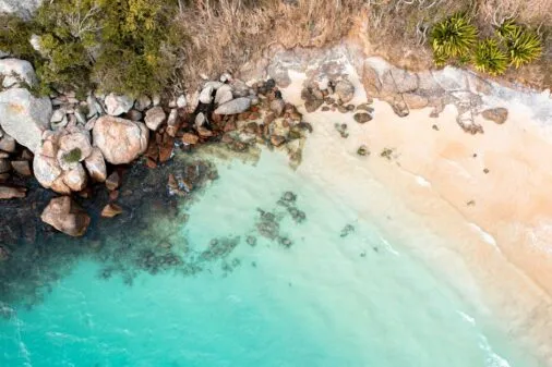 Descubra a Praia do Sonho: um refúgio isolado e belo