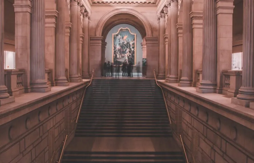 Descubra o roteiro cultural em Praia Grande: museus e cafés